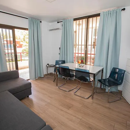Apartamento Carlos V - 1a Levante Benidorm